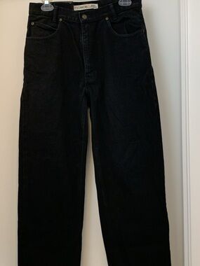 Woman’s  Black Straight-Leg Jeans